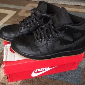 All Black Jordan 1’s